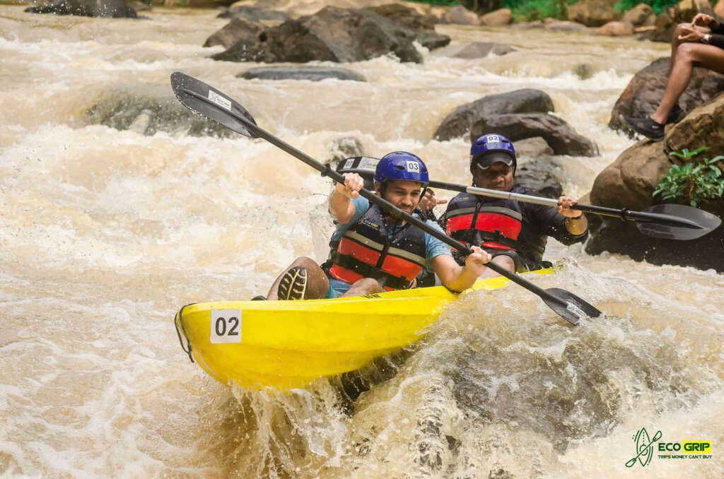 kayaking-sinharaja-2